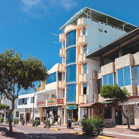 Hostal Carliza Puerto Ayora  Exteriér fotografie