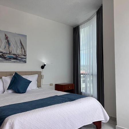 Hostal Carliza Puerto Ayora  Exteriér fotografie