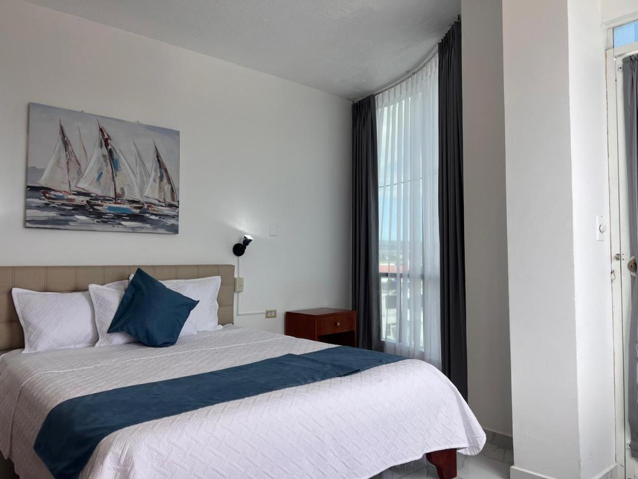 Hostal Carliza Puerto Ayora  Exteriér fotografie