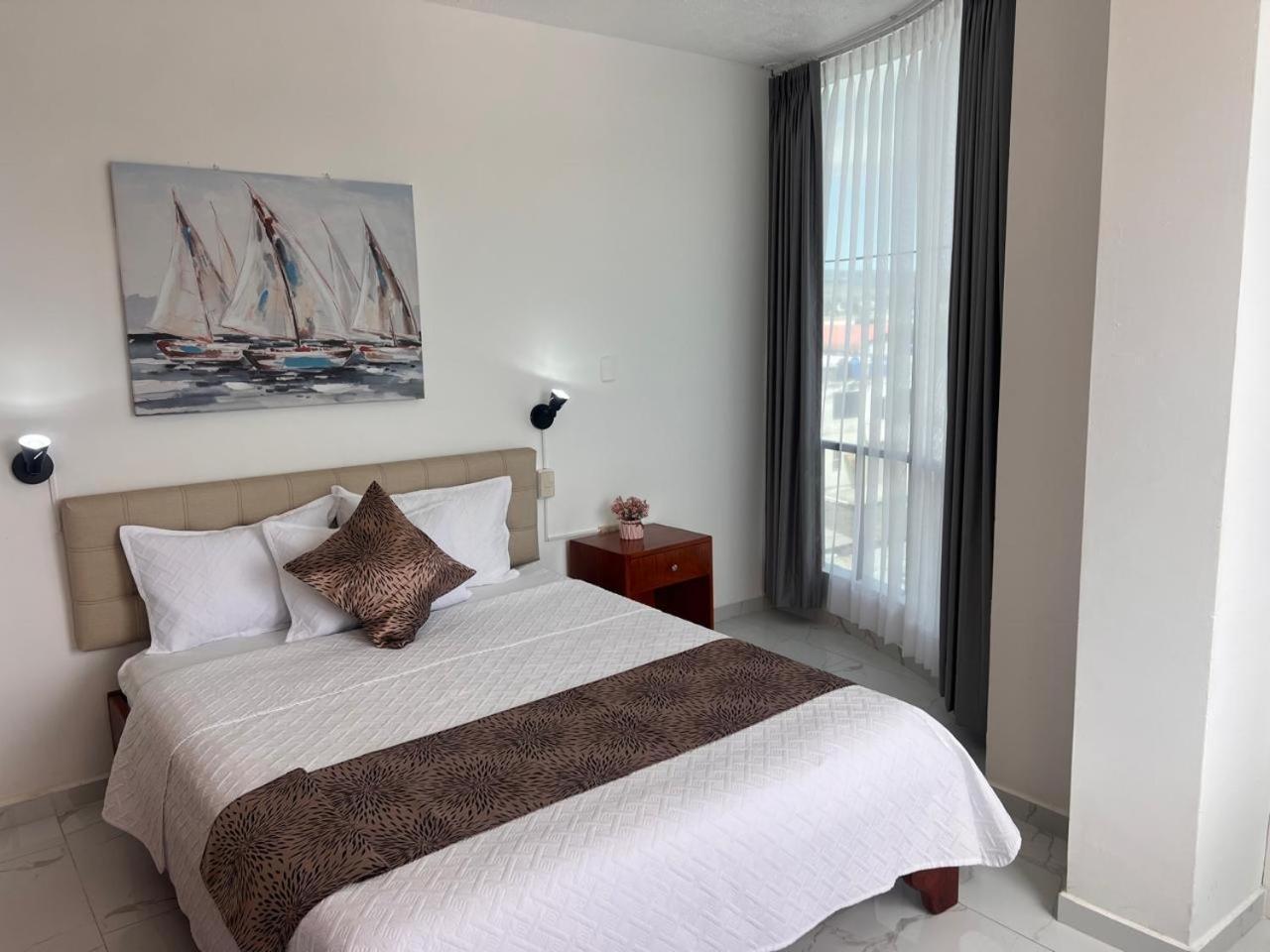 Hostal Carliza Puerto Ayora  Exteriér fotografie