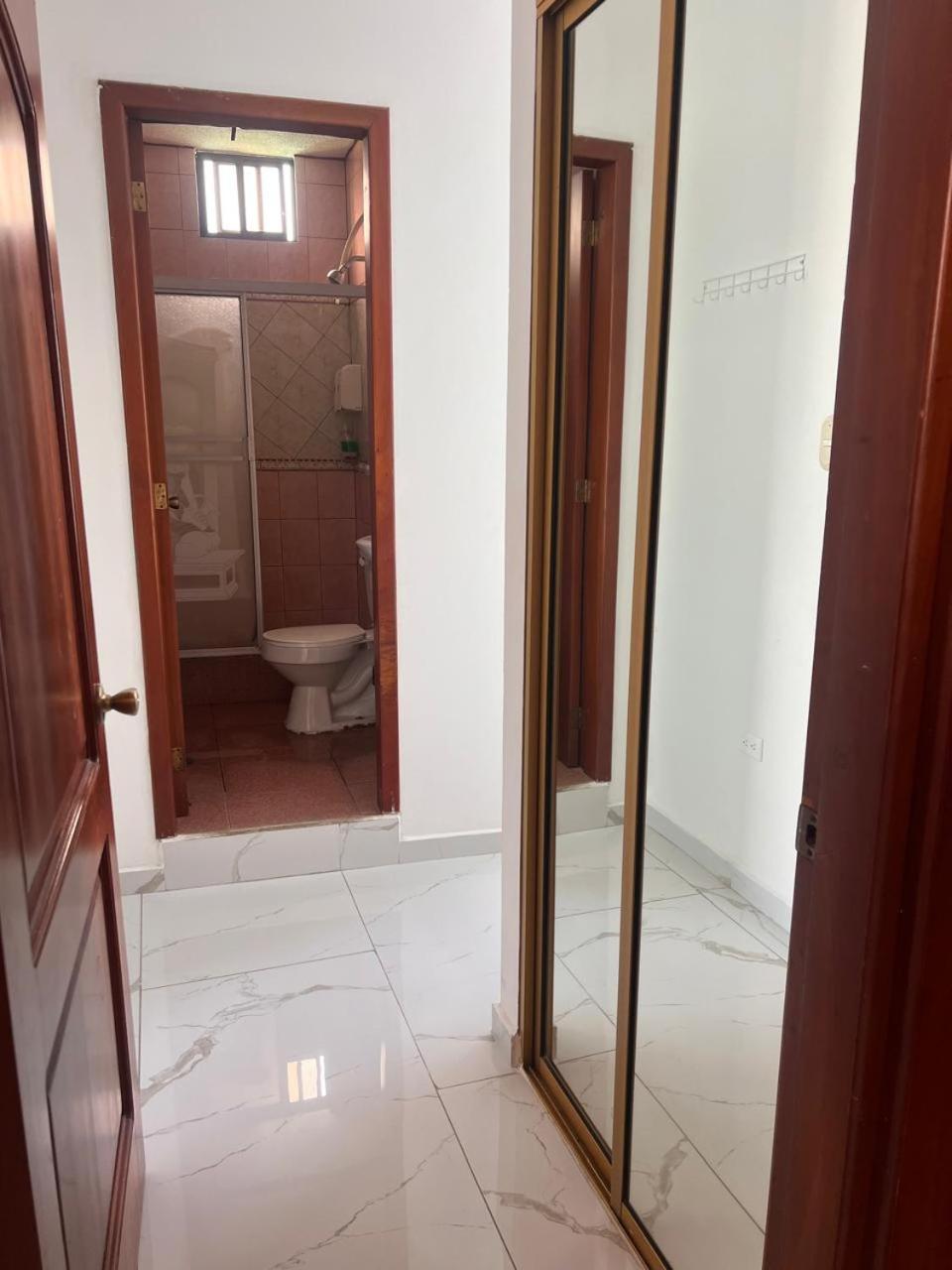 Hostal Carliza Puerto Ayora  Exteriér fotografie