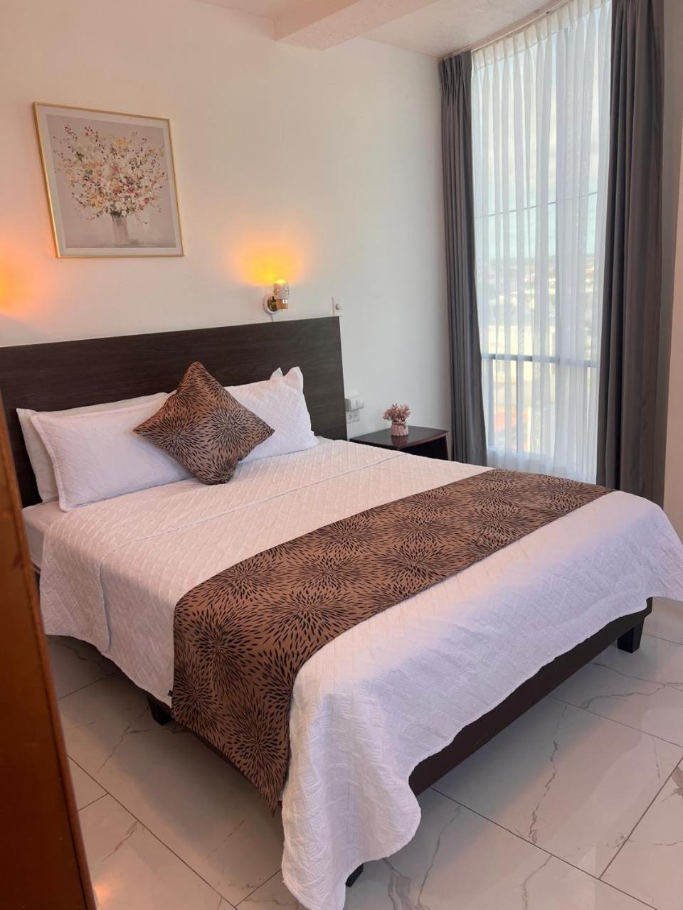 Hostal Carliza Puerto Ayora  Exteriér fotografie